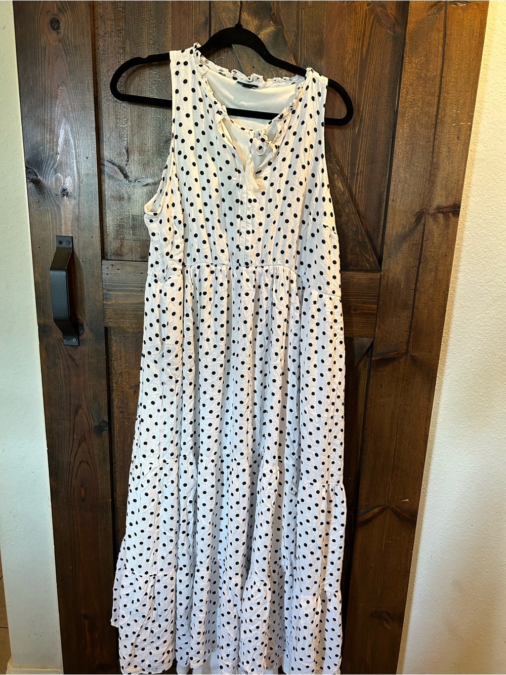 torrid White Sleeveless Polka Dot Maxi Dress